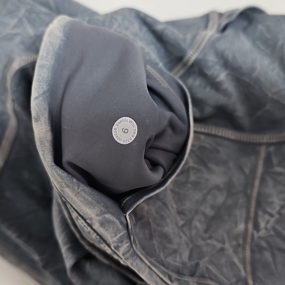 Lululemon Fast and Free Tight II 25" Ice Dye *Non-Reflective Ice Wash - Picture 5 of 5